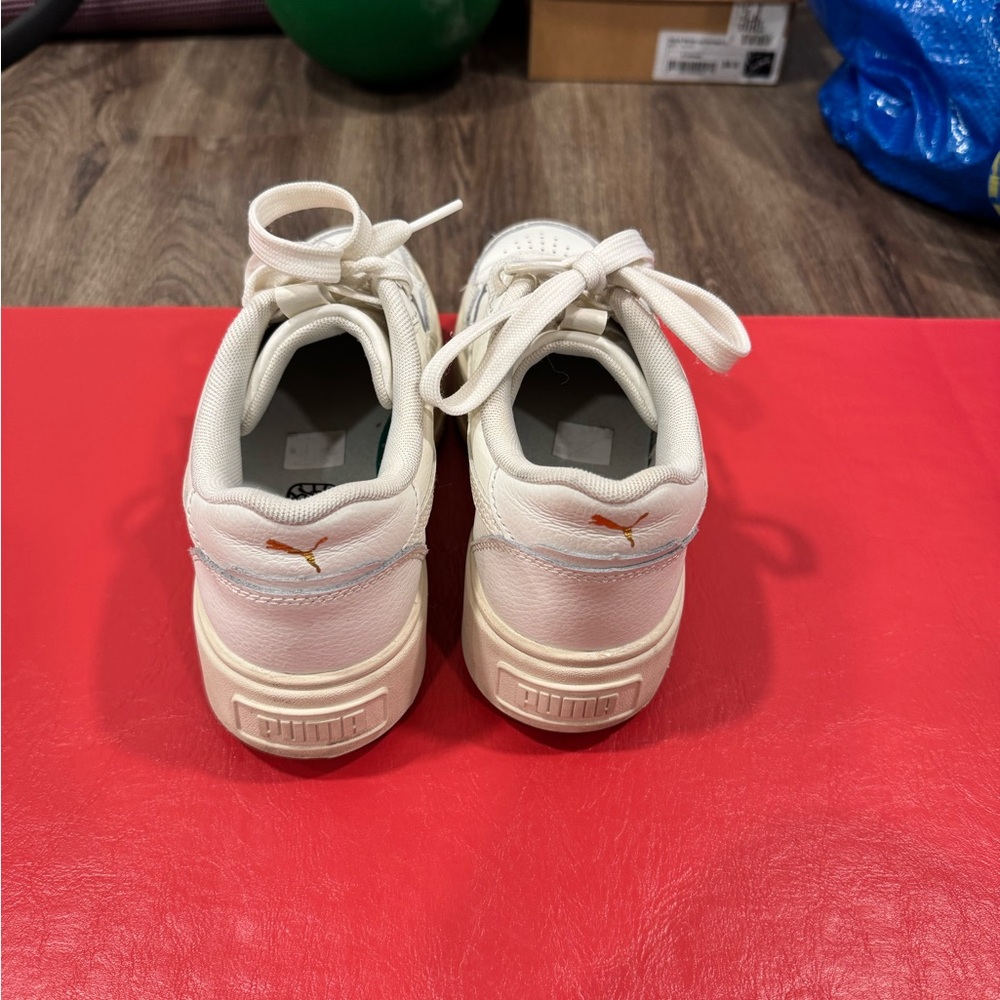 Puma  Cream Sneakers